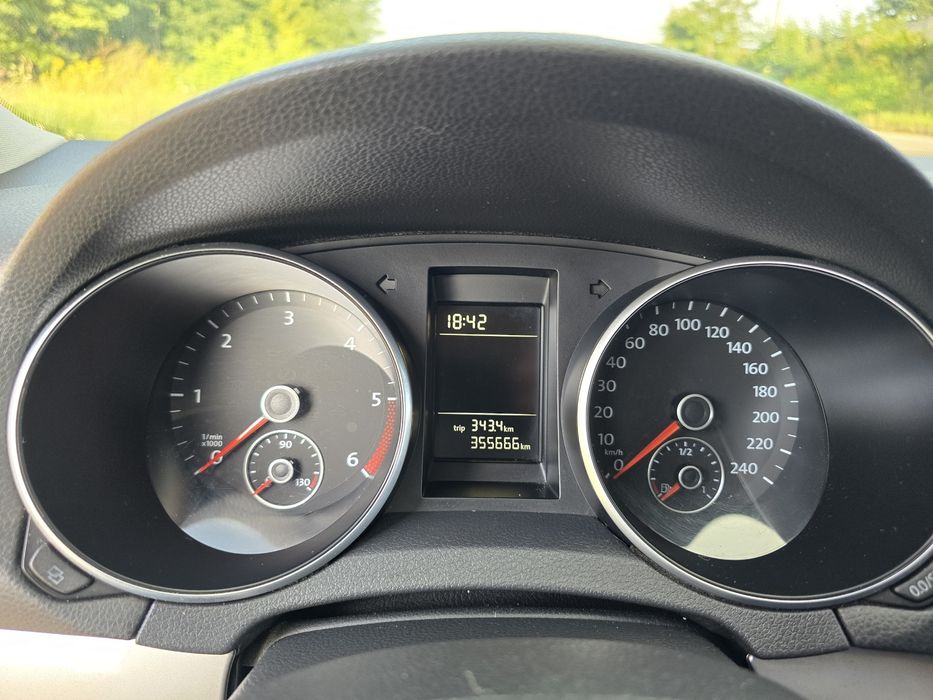 Продам Volkswagen Golf 6
