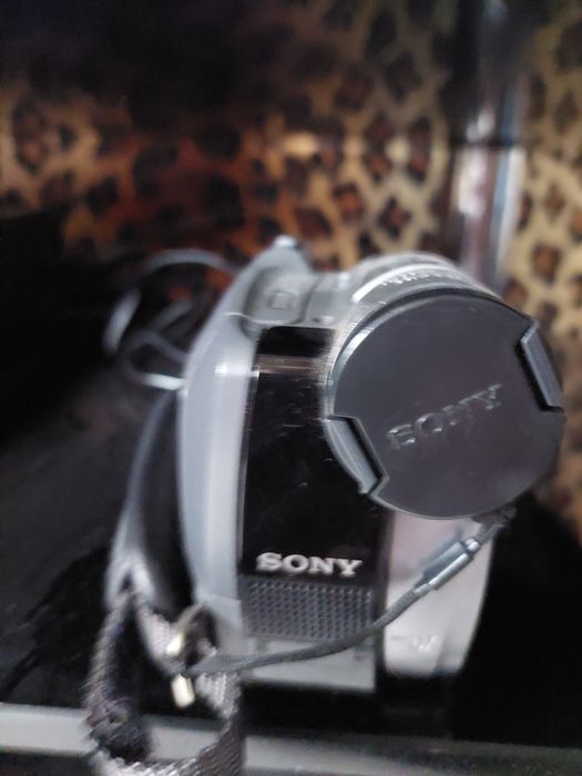 Продам видеокамеру Sony,  в отличнейшем состоянии,