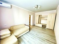 Продаж 1 кімнатной квартири 48м, 5/9, ремонт, Лазурная, Рів'єра