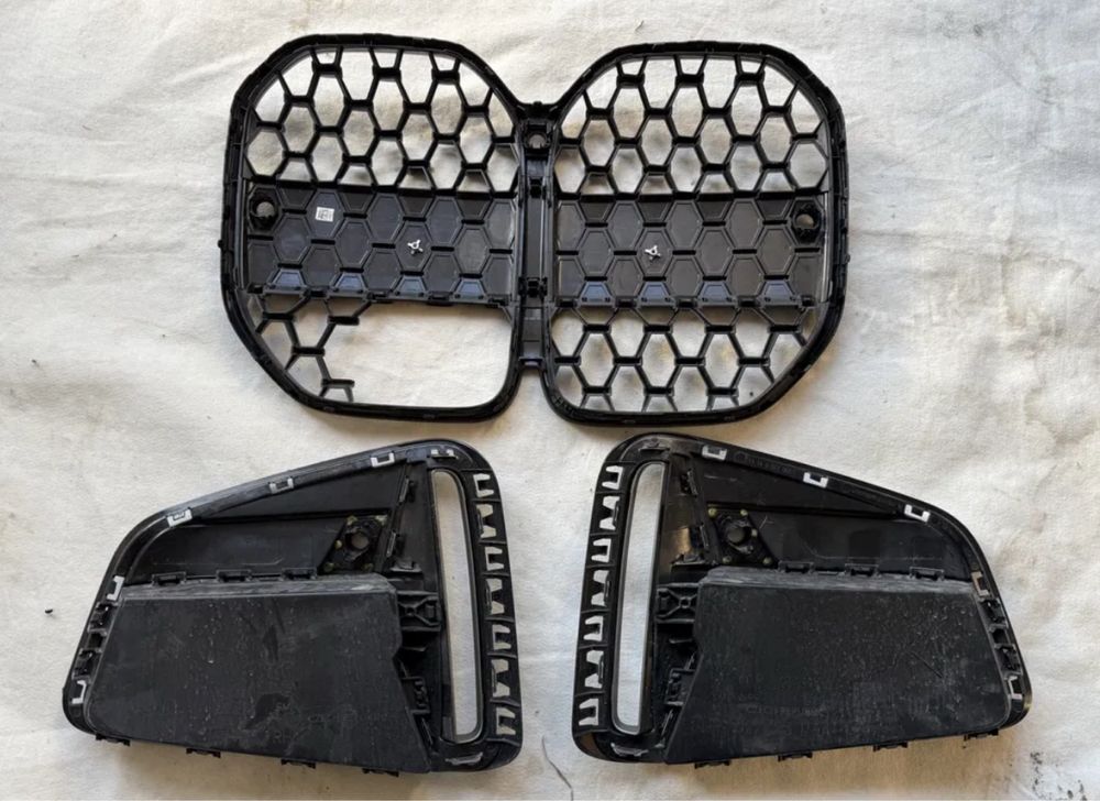 Решітка ноздри bmw g22 g23 g26 M440