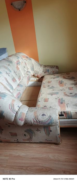 Oddam za darmo kanapa z funkcją spania.