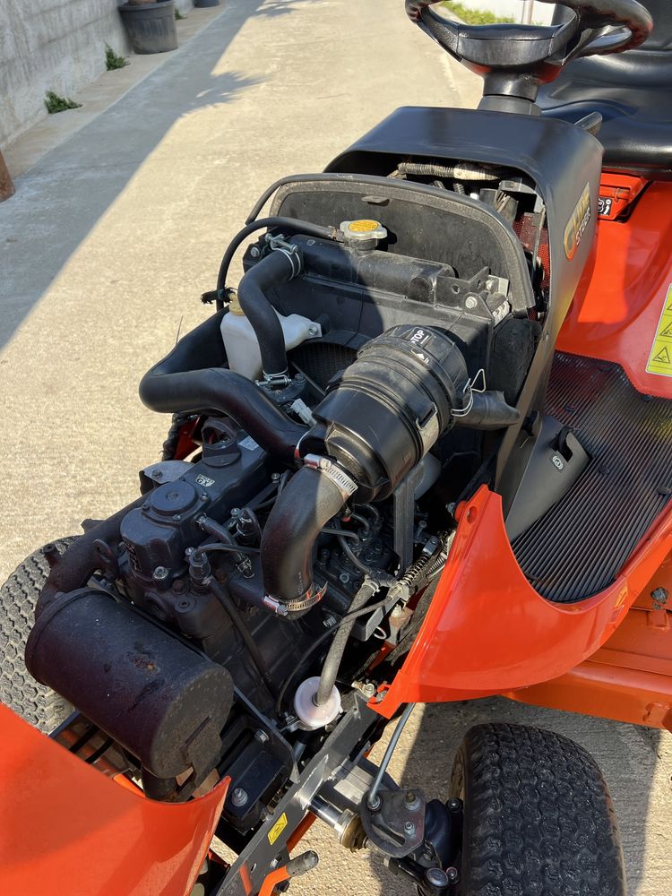 Kubota gr 2120 corta relva