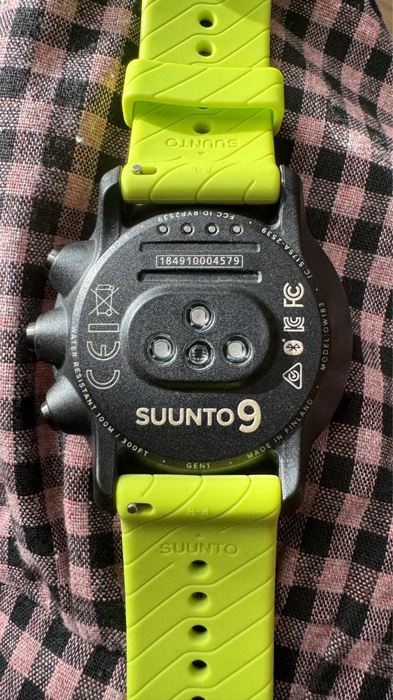 Смарт-часы Suunto 9