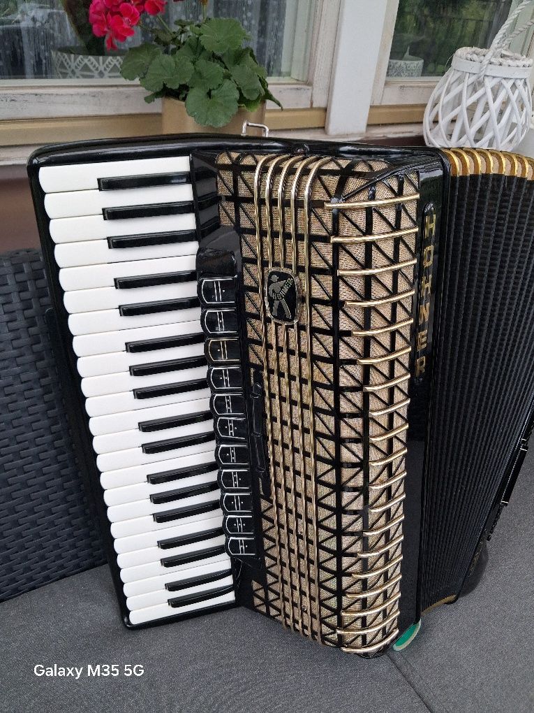 Akordeon Hohner Atlantic IV de luxe . Zamienię.