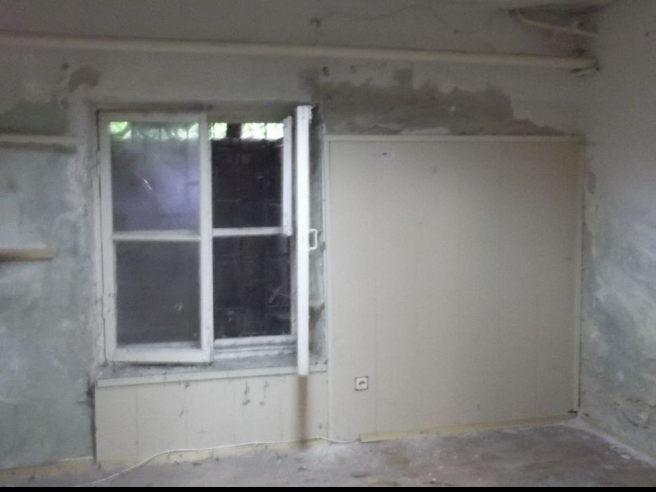 Продам підвальне приміщення частково з вікнами на Куренівці був хостел