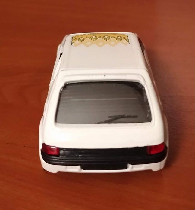 Miniatura antiga - Peugeot 205 - Solido 1/43