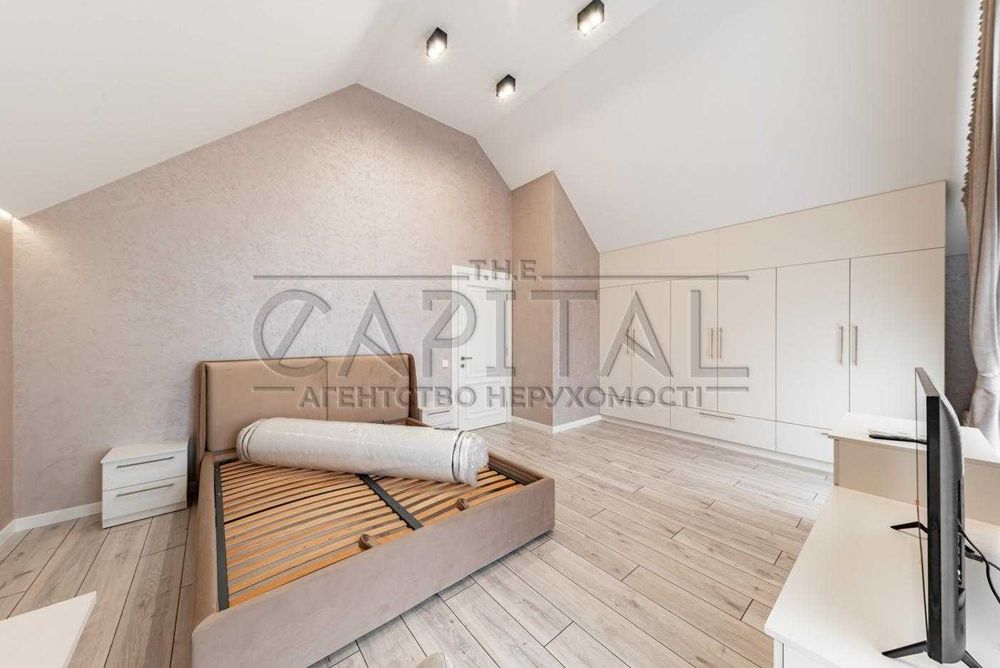 В оренду таунхаус Vip рівня Голосієвський р-н вул. Потоцького Павла