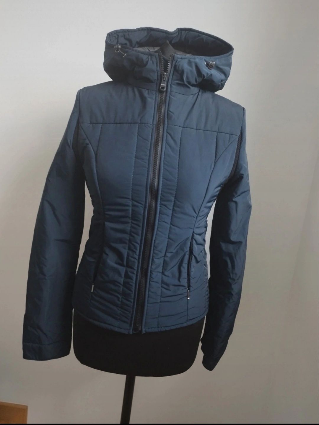 Kurtka damska zimowa przeciwdeszczowa z kapturem refrigiwear nowa