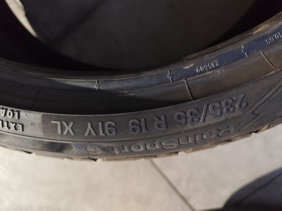 Pneus 235/35r19 Uniroyal RS5 70% piso