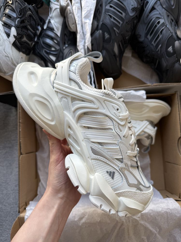 Adidas XLG Runner Deluxe  IH7795