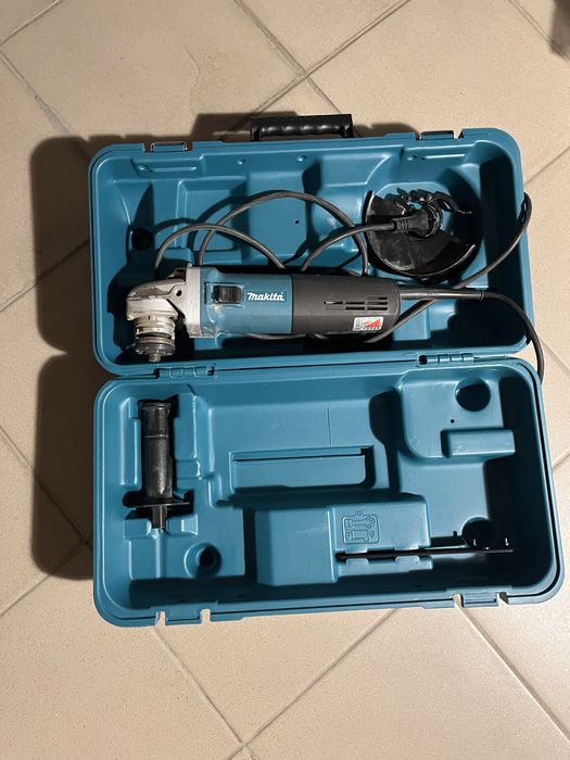 Болгарка Makita 9565 CVR