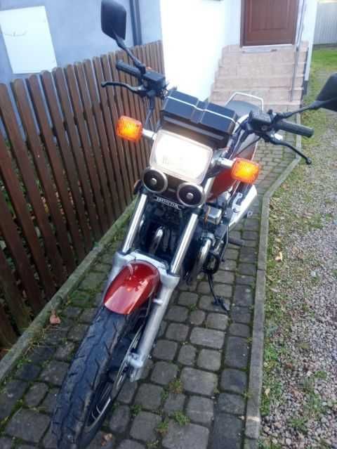 Honda  CBX 650 E !!!