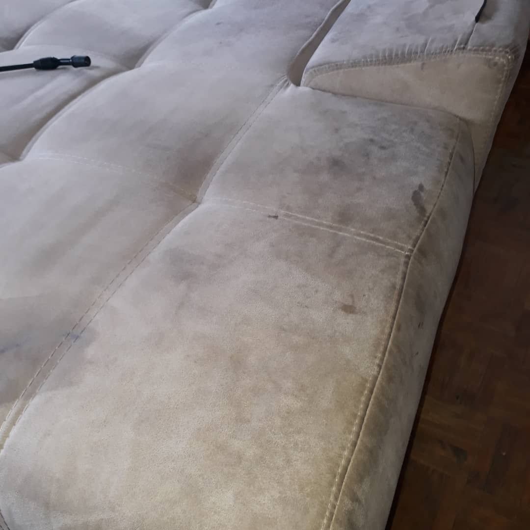 Limpeza de sofás