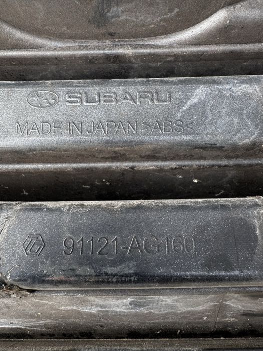 Решетка радиатора Subaru Outback 3