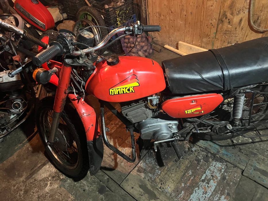 мінськ в гарному стані 12 вольт на ходу