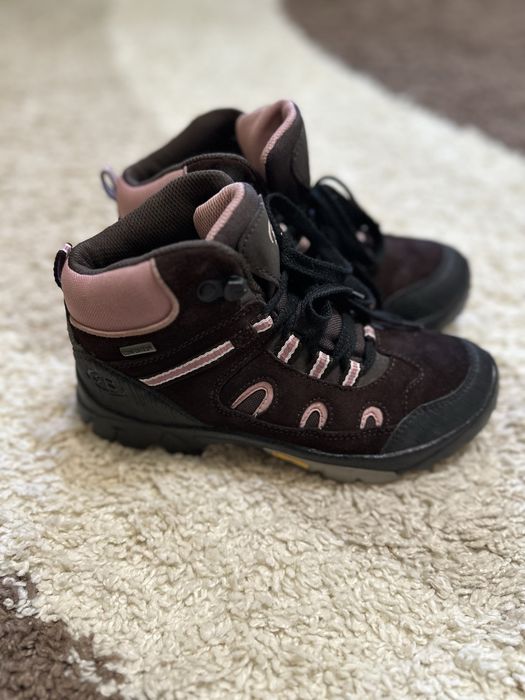 Демісезонні трекінгові черевики Vibram Comfortex Brutting