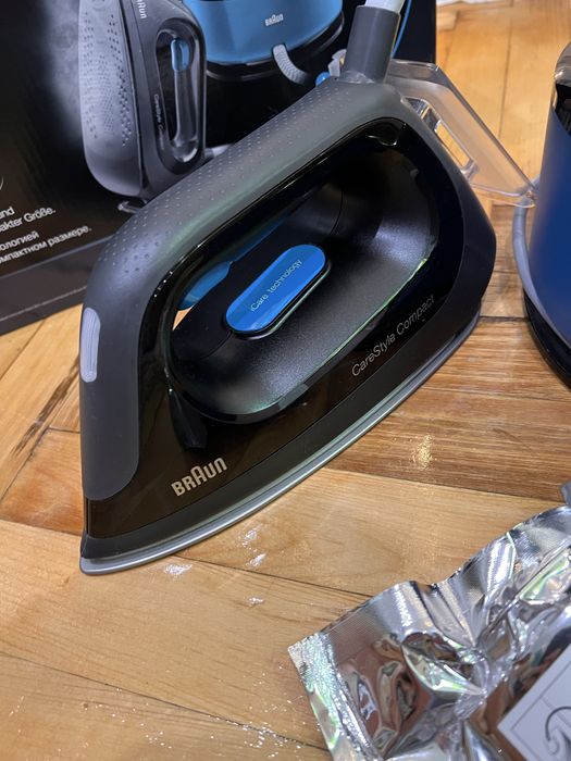 Паровой утюг Braun CareStyle Compact
