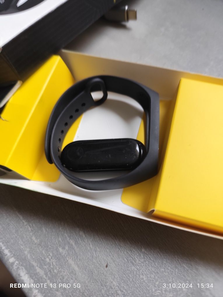 Sprzedam opaskę mi band 3