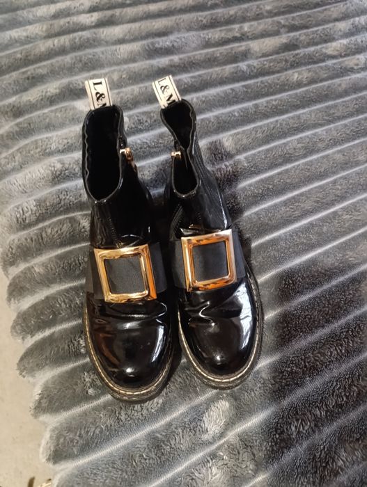 Продам полуботінки