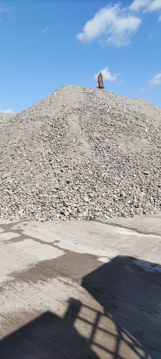 Beton kruszony 0/63