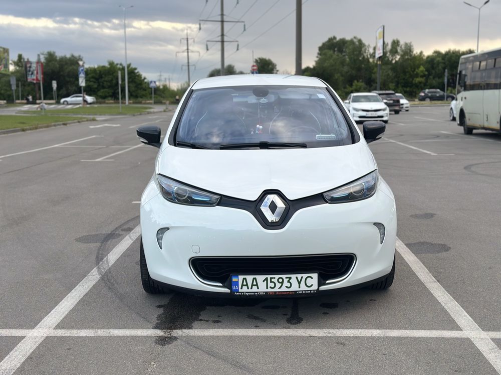 Renault Zoe 22 кВт 2015 рік