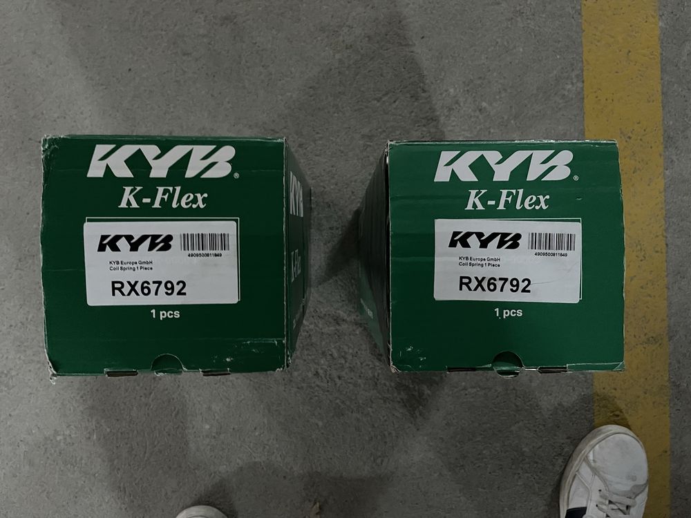 Molas Traseiras KYB para BMW Serie 3 E46