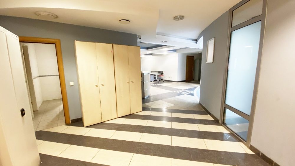 Продажа офисного центра 5400 м2 М. Зверинецкая, Киев.