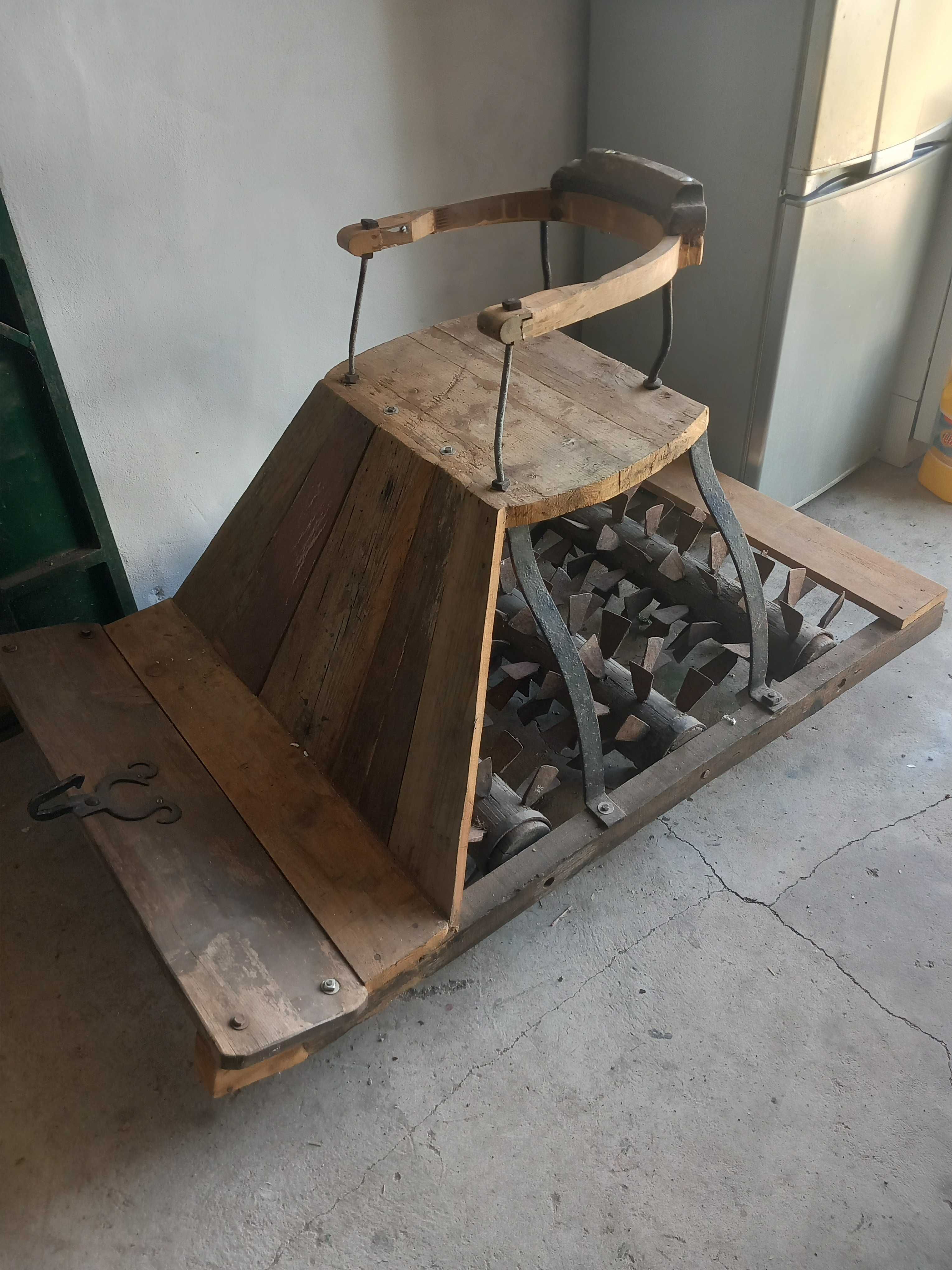 Alfaia agrícola centenária, Peça de museu