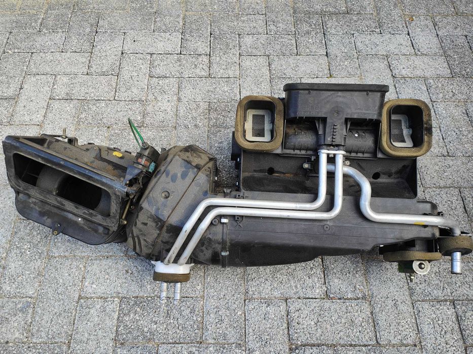 Caixa de ar condicionado Mercedes w202