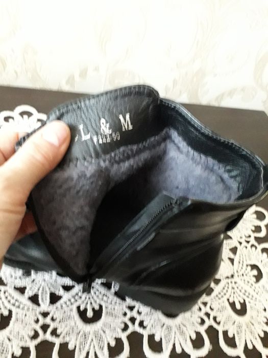 Жіночі зимові шкіряні черевики 39р.