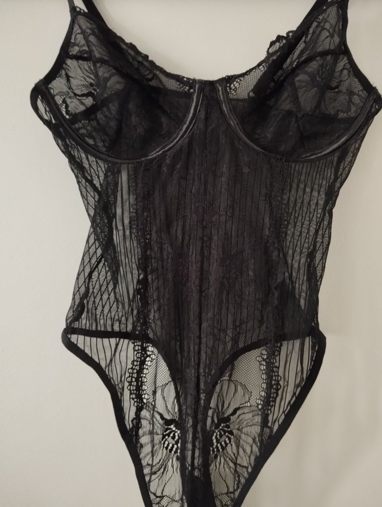 Intimissimi czarne koronkowe body stringi 36 S