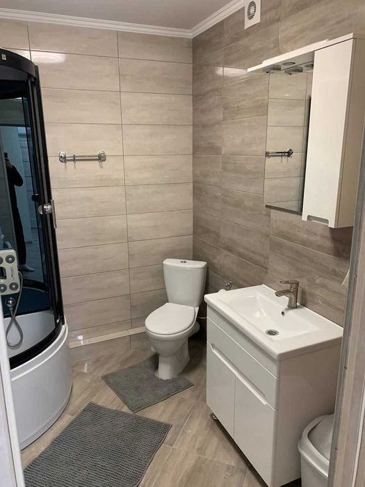 Двокімна з ремонтом. Жукова, зупинка Радужний