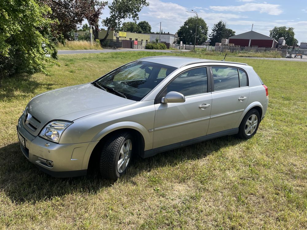 Opel Signum 2.2 benzyna