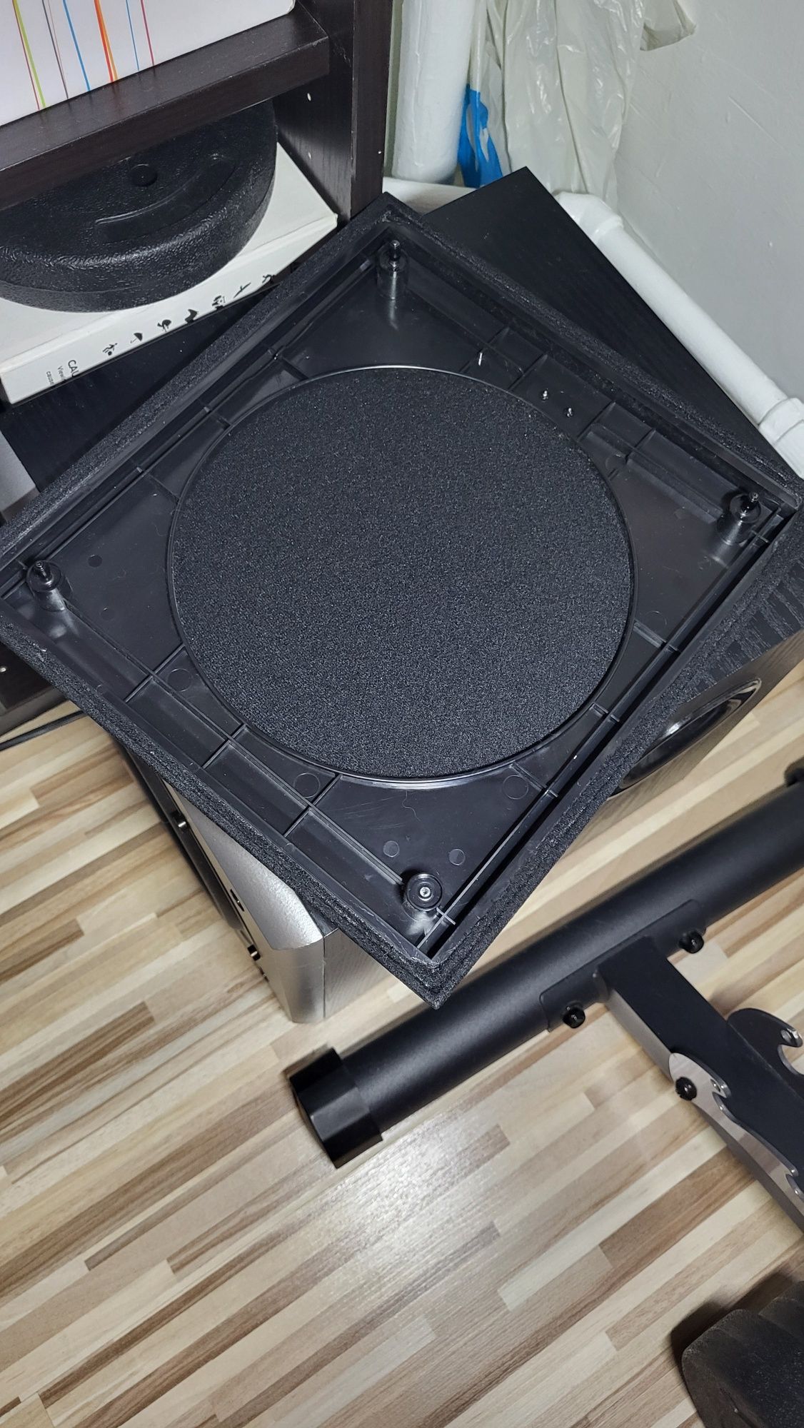 Subwoofer aktywny domowy  EDIFIER T5.