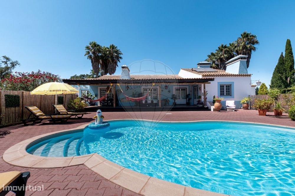 Moradia T4 para venda