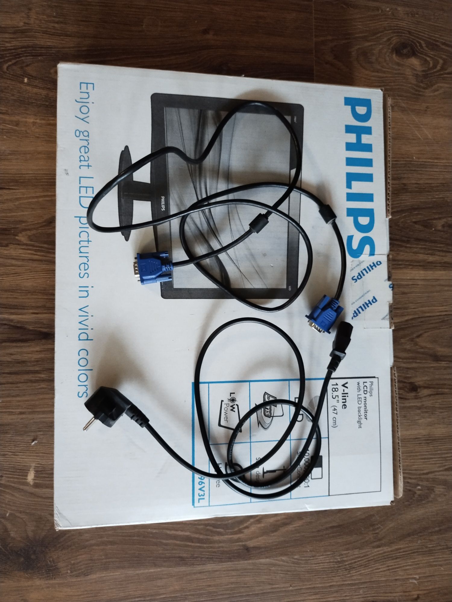 Монітор Philips 196V3L