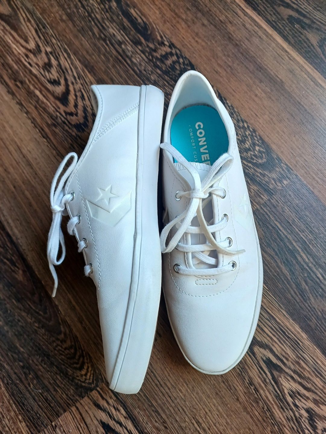 Convers жіночі кросівки