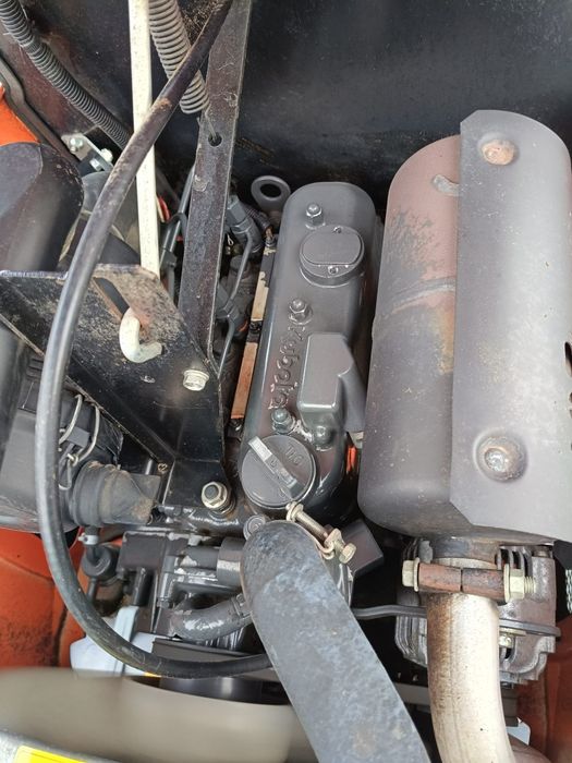 Traktorek wielozadaniowy kubota 2530 4x4 plus kosiarka międzyosiowa