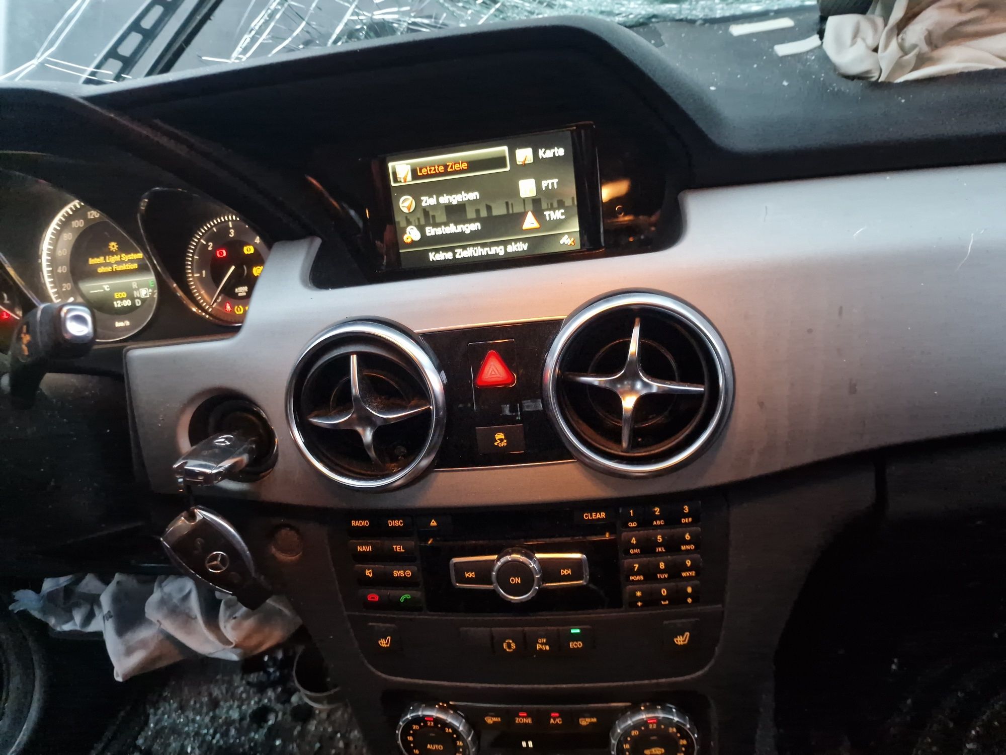 ćwiartka tył błotnik mercedes GLK 220 dci 4matic 15r x204 lak 040