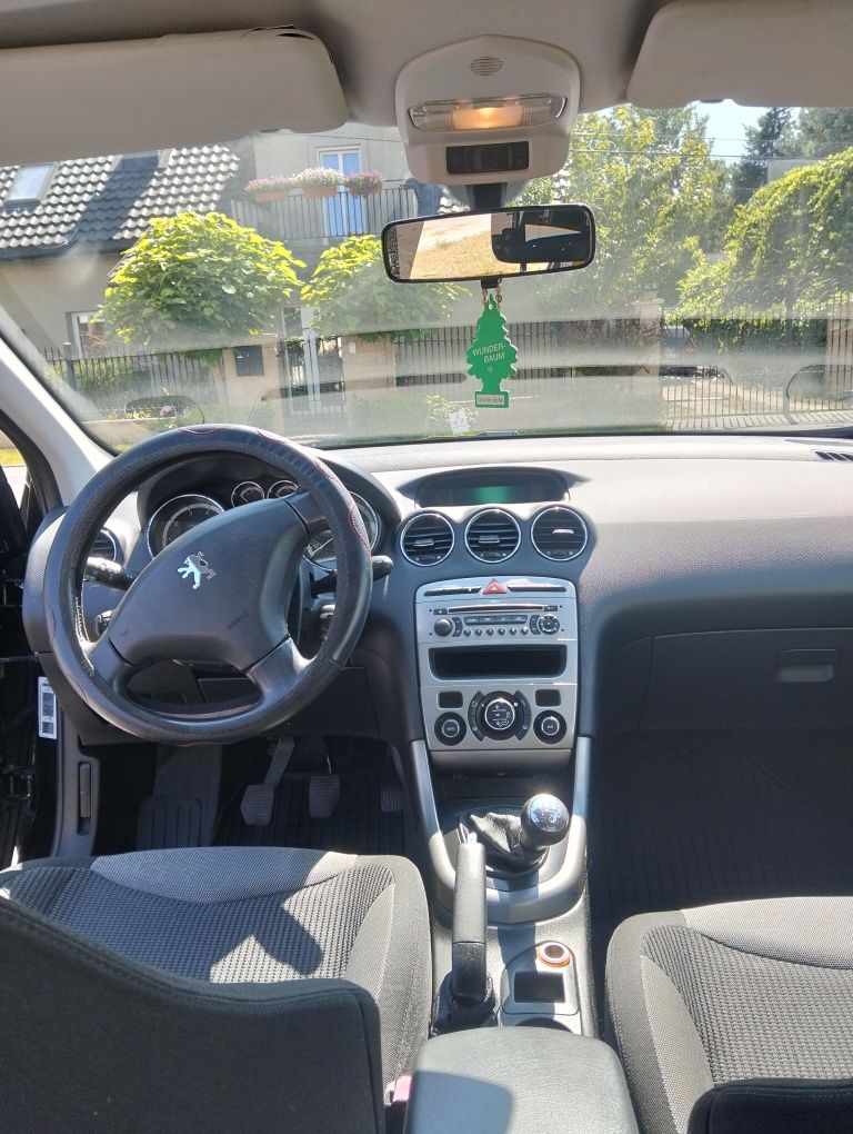 Peugeot 308 – 2008 rok – 1.6 benzyna