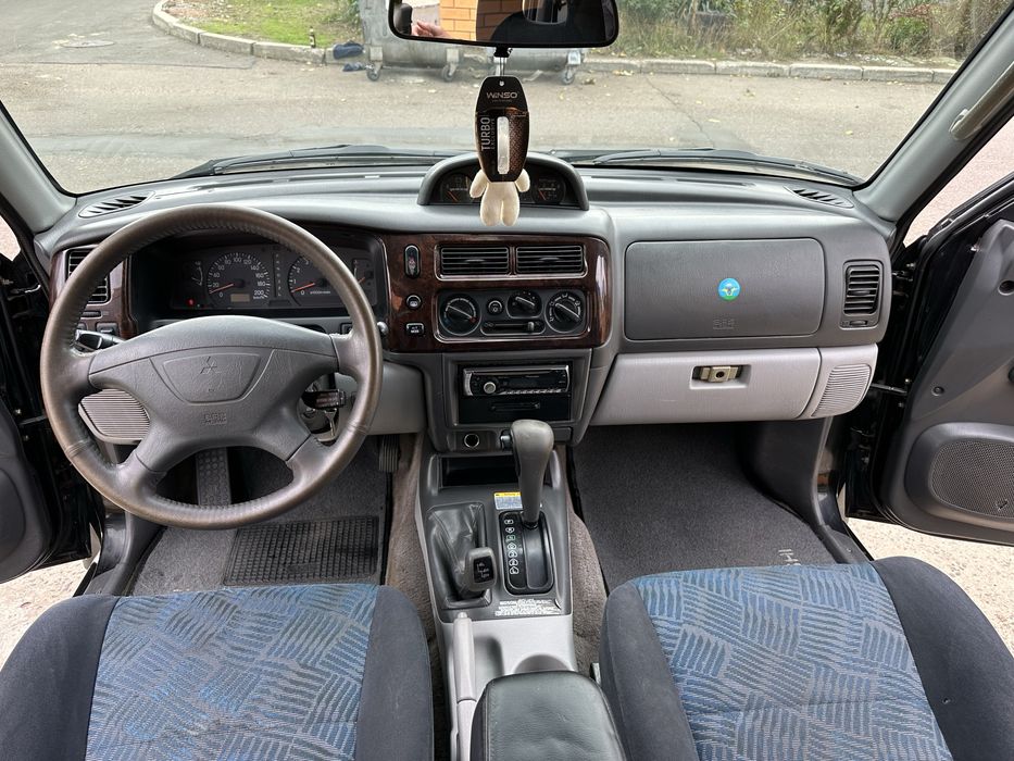 Продам Mitsubishi Pajero Sport на автомате газ/бензин!