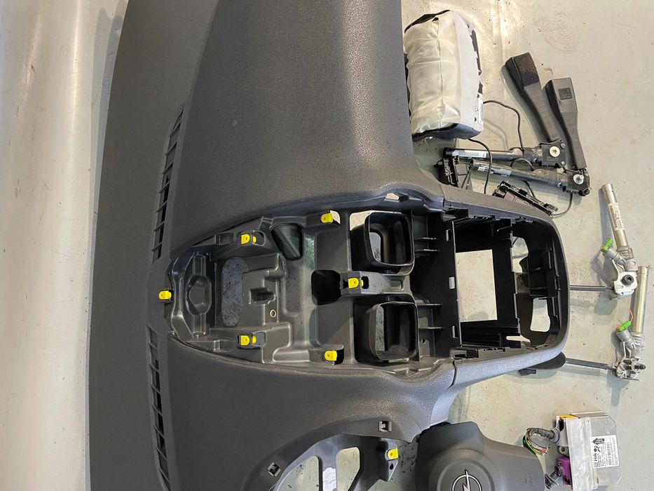 OPEL CORSA D konsola deska rozdzielcza komplet