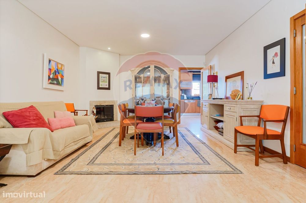 Moradia T4 para venda