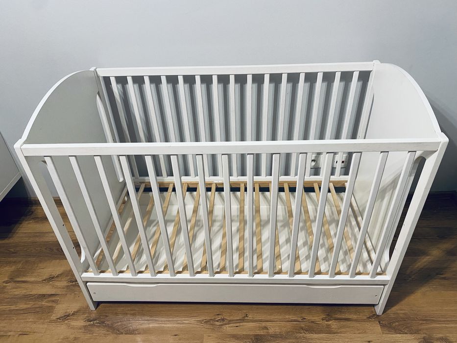 Łóżeczko dziecięce drewniane 120 x 60