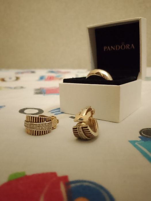 Кільце та сережки-кліпси