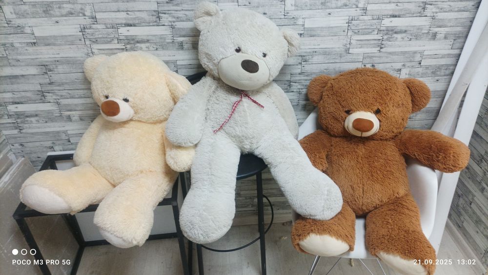 Продам мягкие игрушки медведи