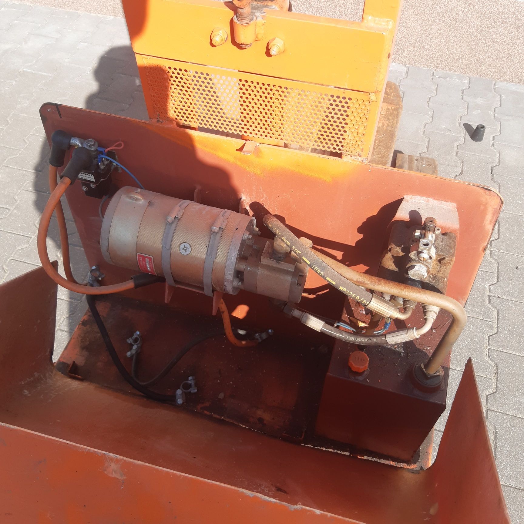 Paleciak masztowy maszt wózek sztaplarka eelektryczny
Hydrauliczne po