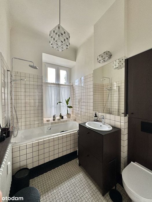 Żoliborz Oficerski 2 pokoje 44 m² wyremontowana kamienica 1926 wysokie