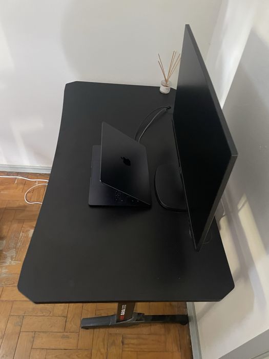 COMBO: monitor philips 27’’ + Mesa Gamer !!!64309791850370122