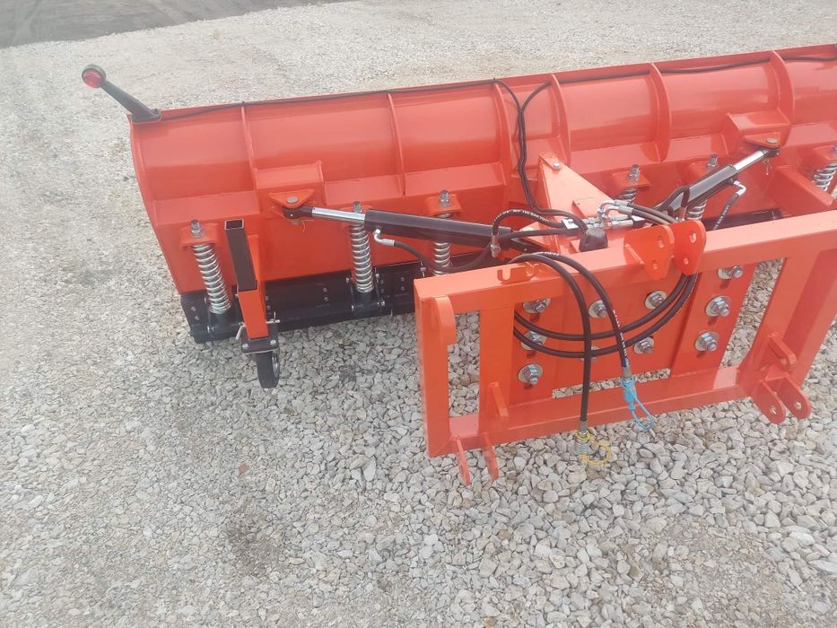 Nowy pług śnieżny do ciagnika metal technik 2.6m/3m
